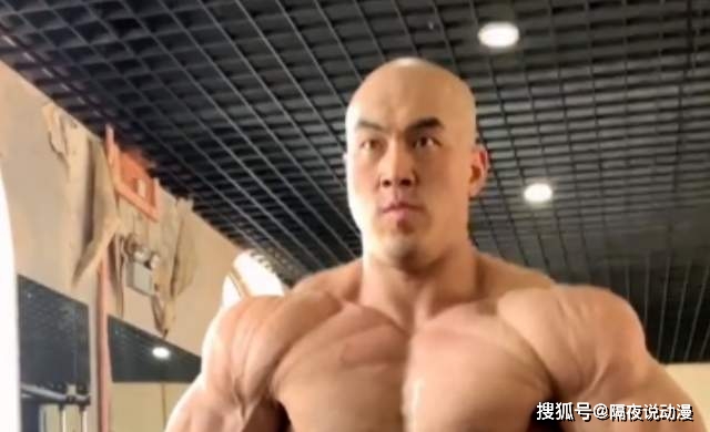 健身博主男_营养学健身男博主_健身博士