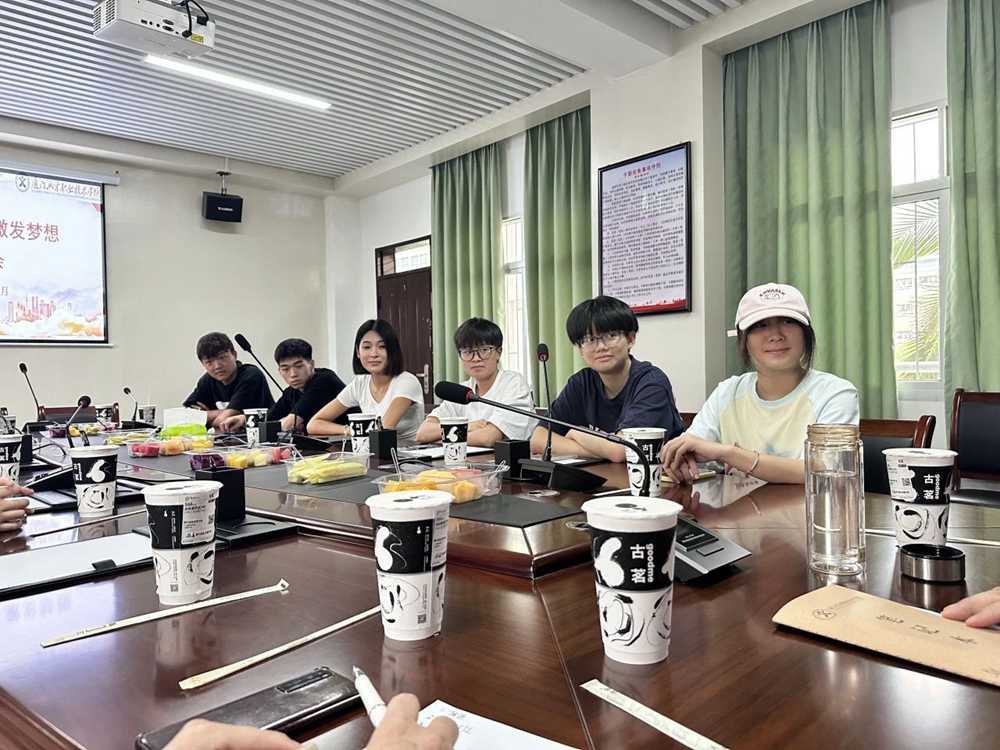 篮球运动员冠军_龙舞篮球赛冠军名单_篮球名单赛冠军龙舞是谁