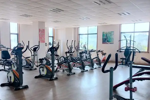苏州loop健身_苏州健身吧_苏州明星健身房