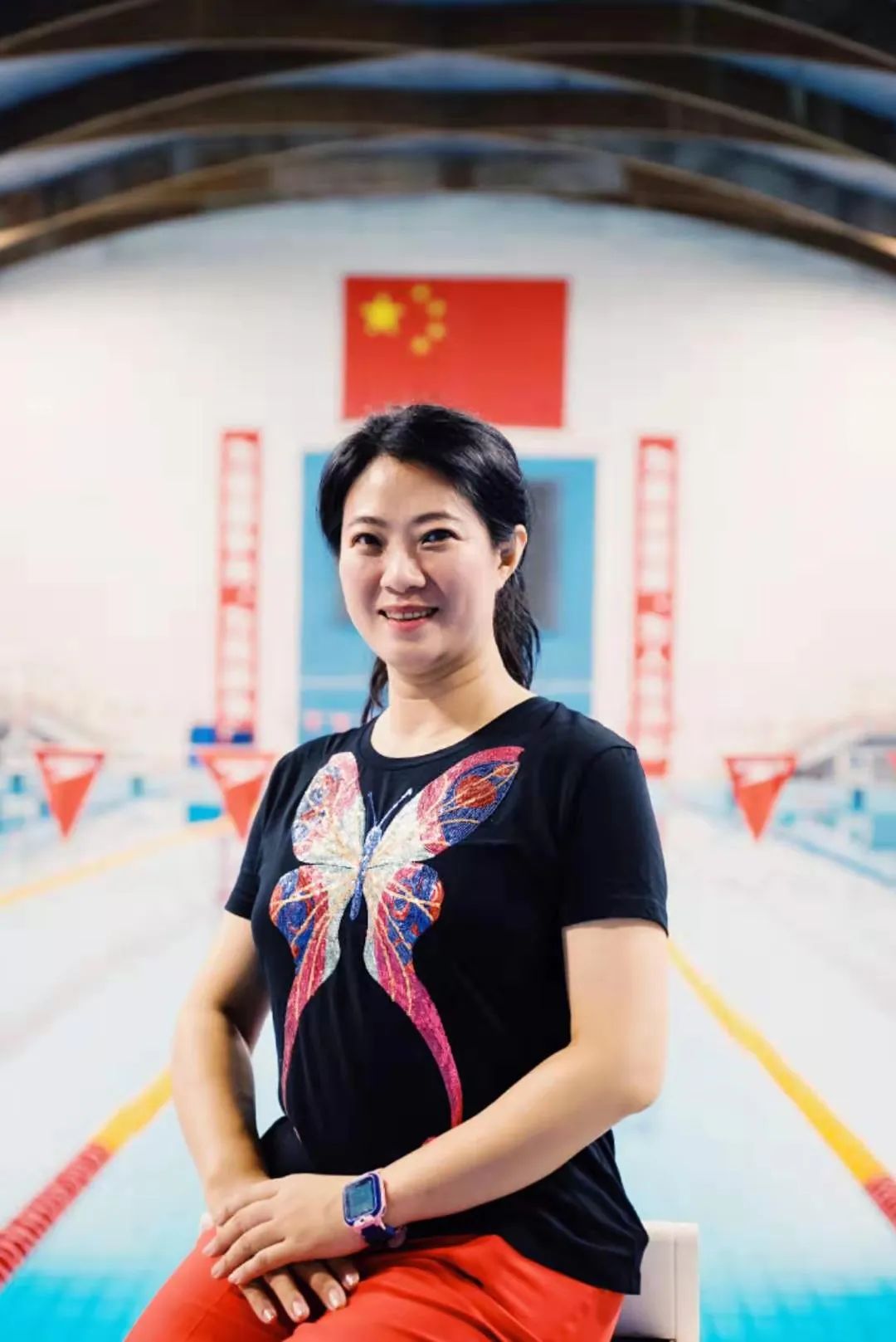 游泳冠军海报_游泳冠军合照_游泳冠军图