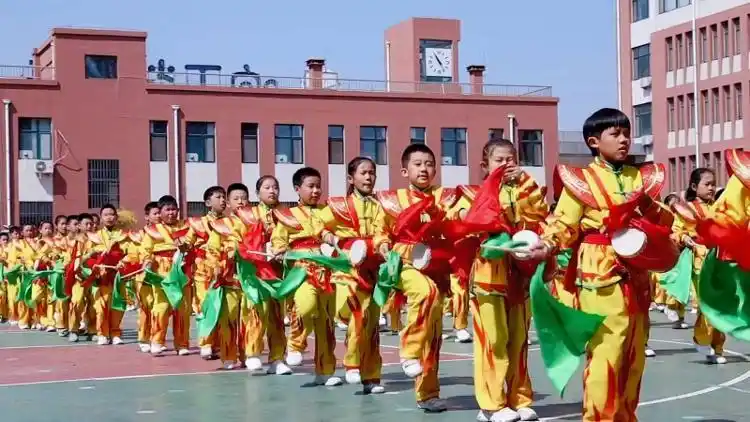体操舞动_学生体操舞图_学生体操舞教学视频