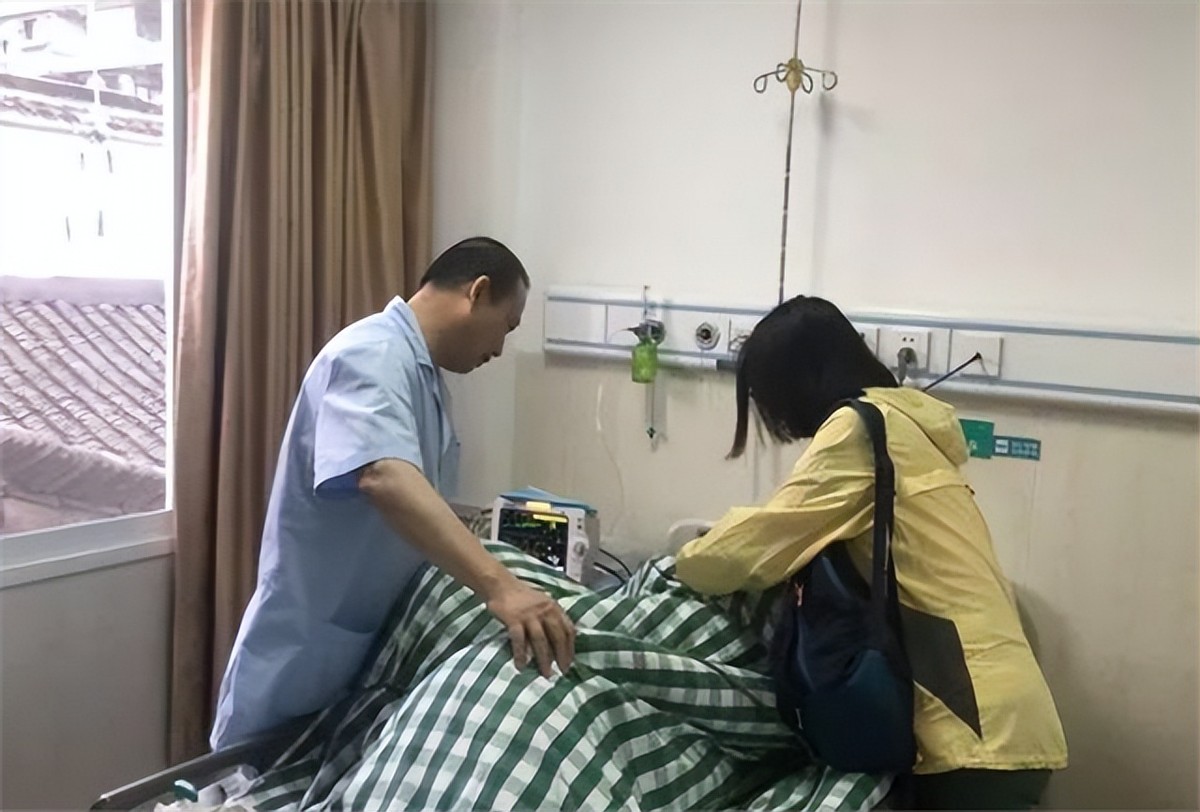 肝癌晚期一年后的生活方式_肝癌晚期回家能撑多久_晚期肝癌方式生活后会传染吗
