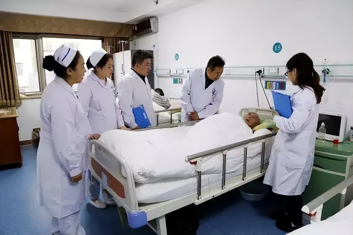 肝癌晚期回家能撑多久_肝癌晚期一年后的生活方式_晚期肝癌方式生活后会传染吗