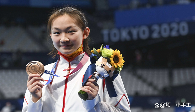 游泳冠军女孩_女子游泳比赛冠军_中国女生自由游泳比赛冠军